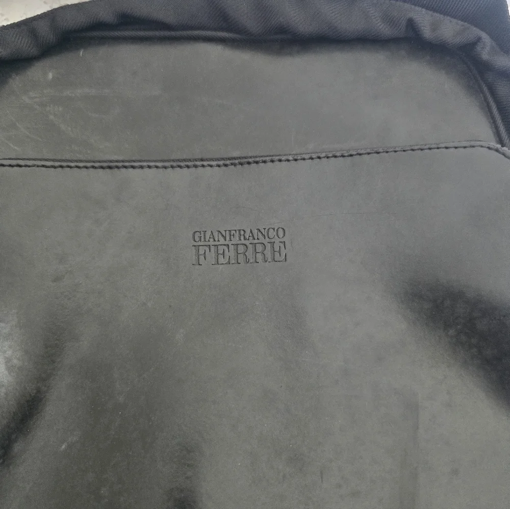 Gianfranco Ferre Black Leather Crossbody Bag